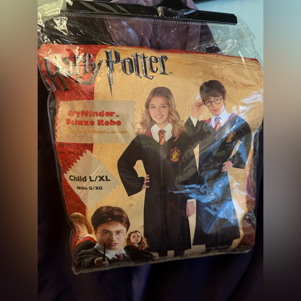 Harry Potter Gryffindor Child Size Wizard Robe. Size L/XL (16)